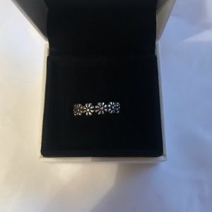 Silver Flower Ring